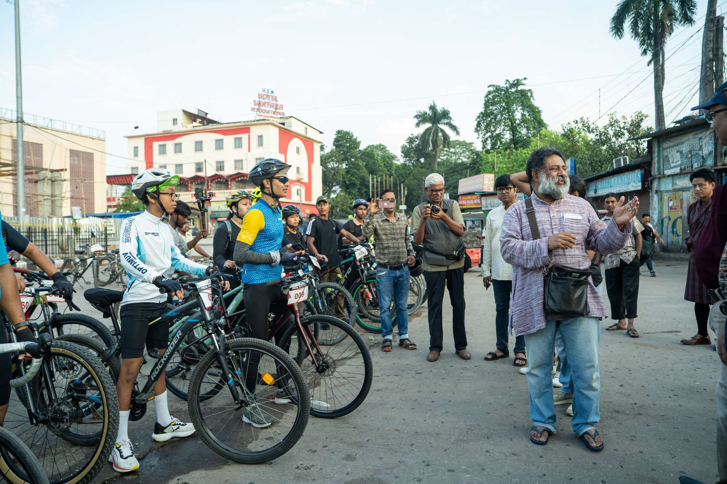 KTF 2026 Takes Its Low-Emission Message to the Road with 'Pedal with DHR' Cycling Ride from Siliguri to Rongtong